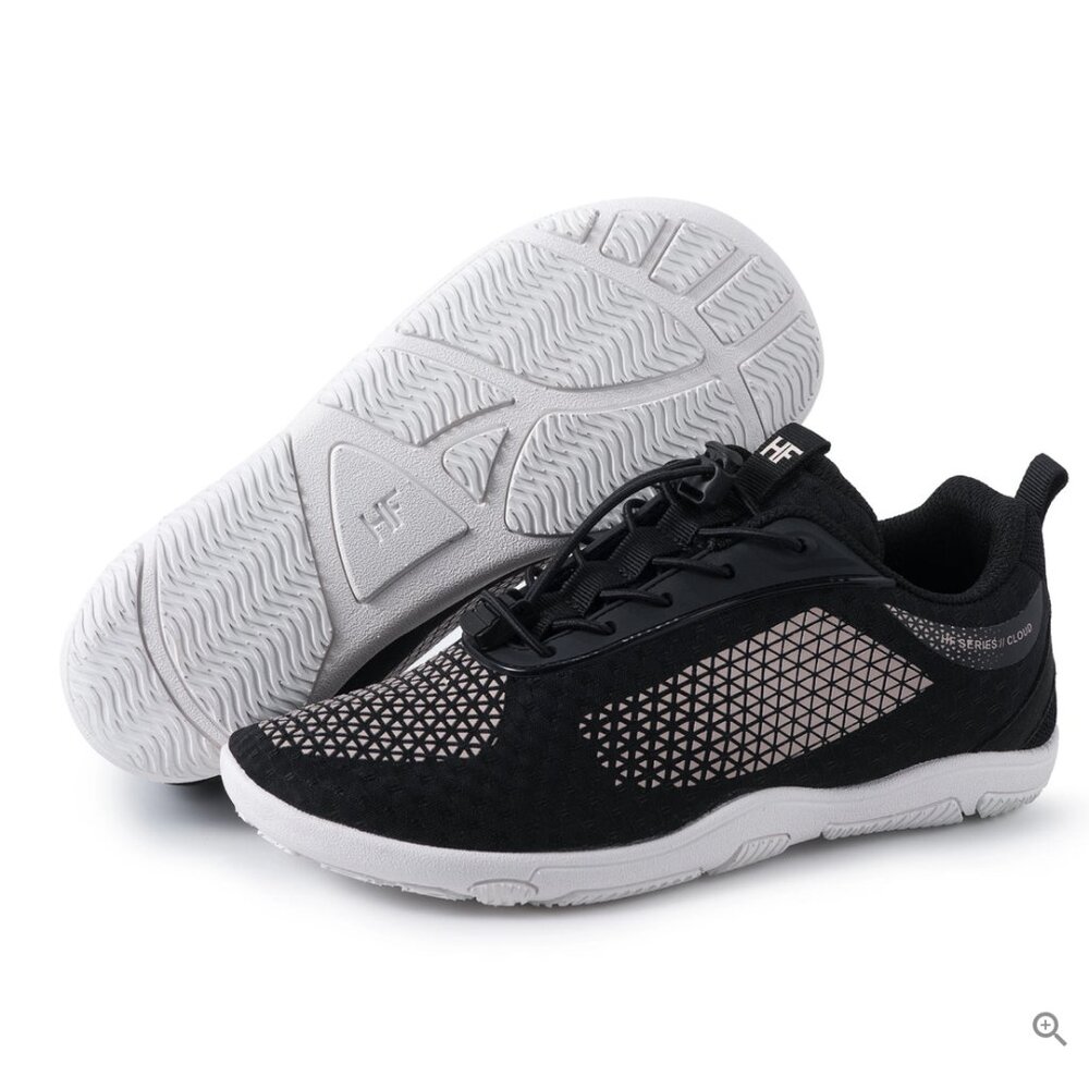 Hike footwear cloud barefoot sneaker black
